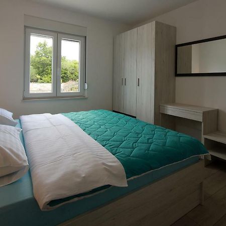 Apartmani Judita Pinezići Exterior foto